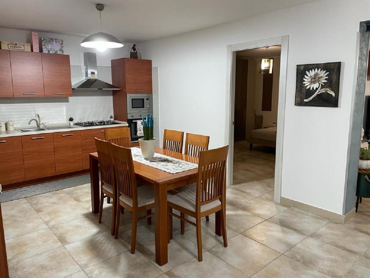 Dadilo - Casa Vacanza & Bed And Breakfast Контурси Экстерьер фото