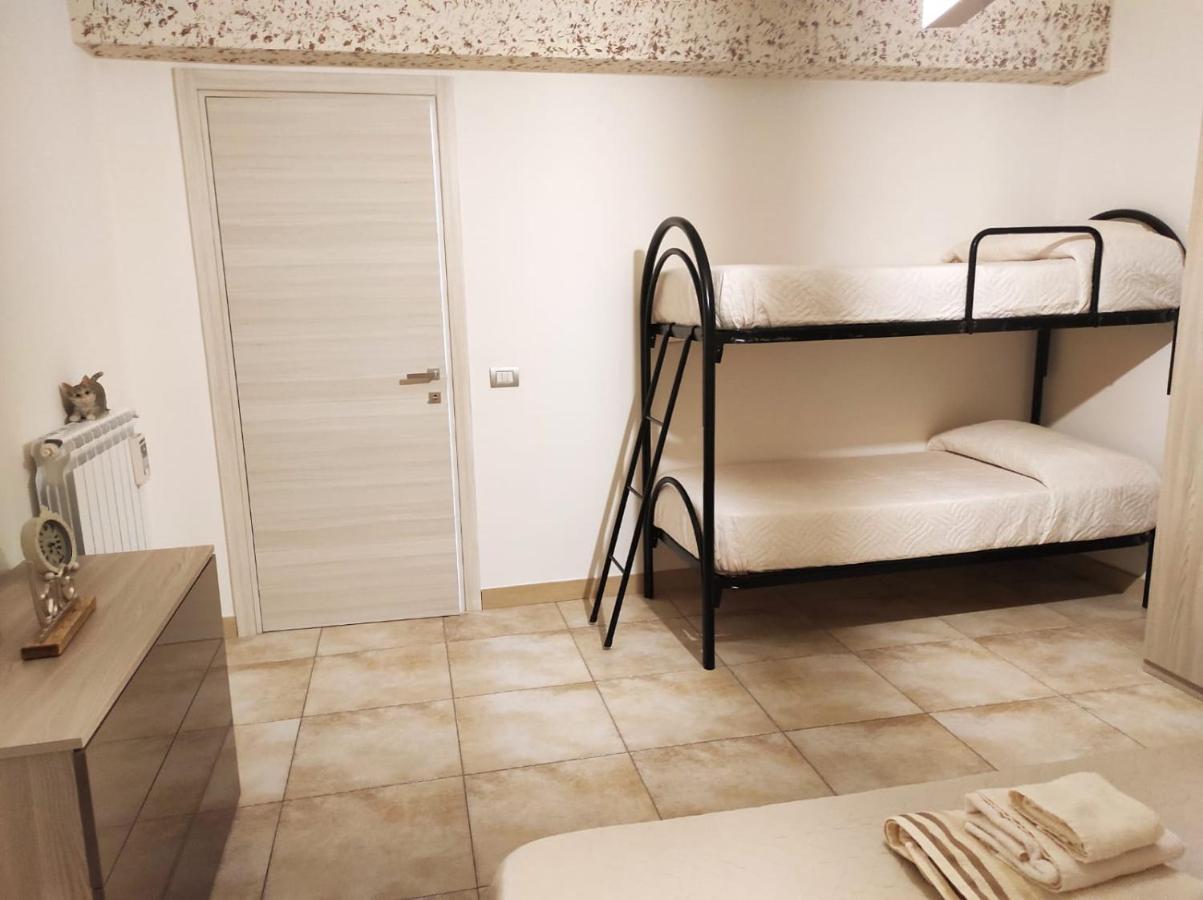 Dadilo - Casa Vacanza & Bed And Breakfast Контурси Экстерьер фото