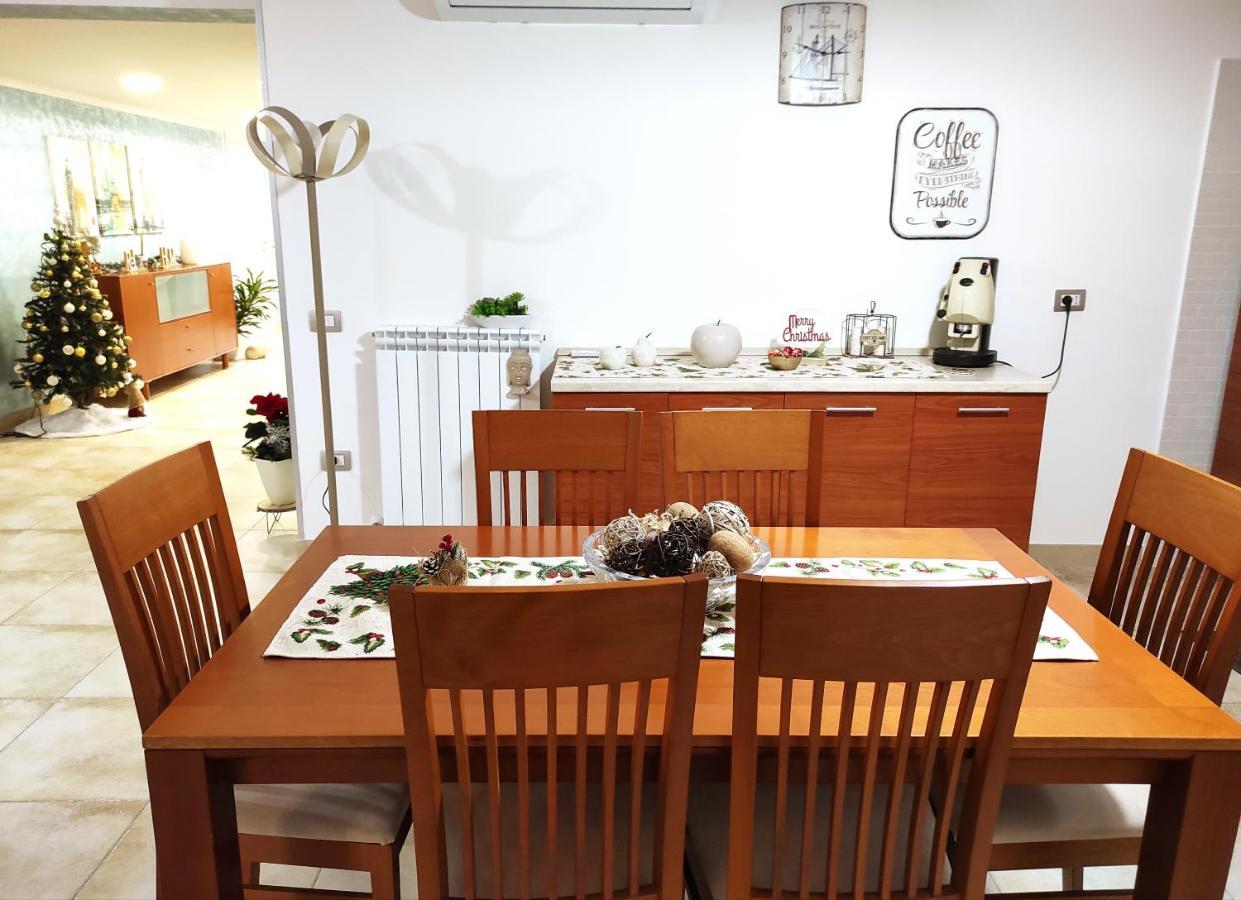 Dadilo - Casa Vacanza & Bed And Breakfast Контурси Экстерьер фото